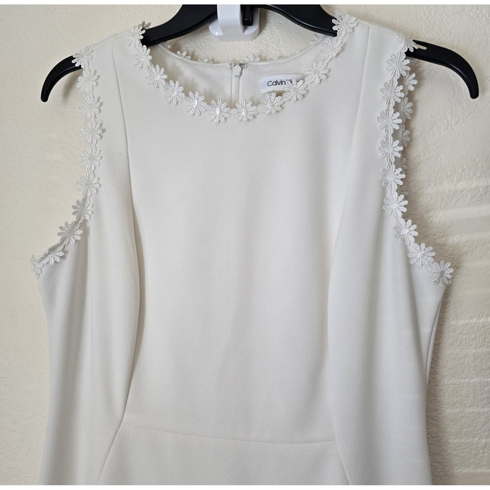 Calvin‎ Klein White Dress Women Sz 8 Sleeveless Floral Trim Zip Feminine Wedding - Picture 4 of 9